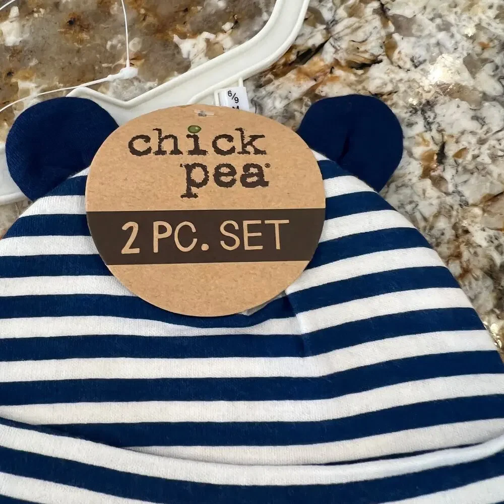 NWT Chick Pea Baby Boys Blue & White Footed Coverall and Hat, 2 Piece Set -6-9 M